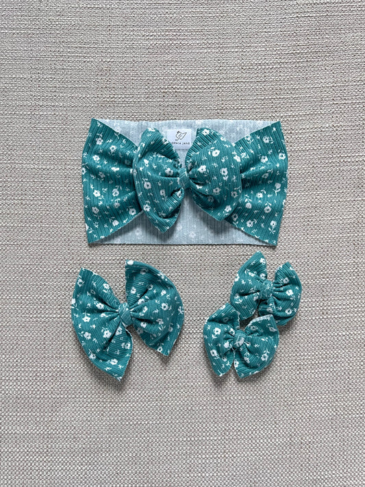 COZY BOWS: LILY